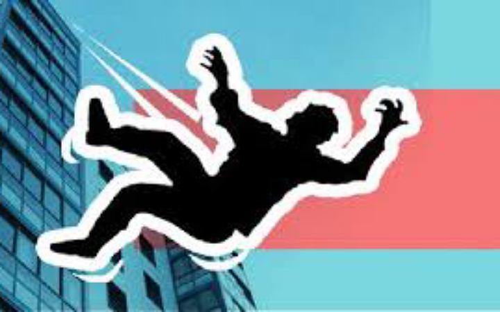 নির্মাণাধীন ভবনের ৭তলা থেকে পড়ে শ্রমিকের মৃত্যু