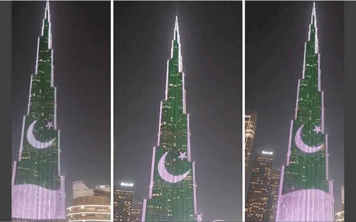 পাকিস্তানের পতাকায় আলোকিত দুবাইয়ের বুর্জ খলিফা