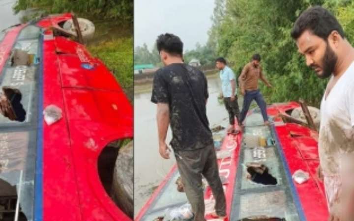 দিনাজপুরে বাস খালে পরে গণঅধিকার পরিষদের নেতা সহ আহত ১৫