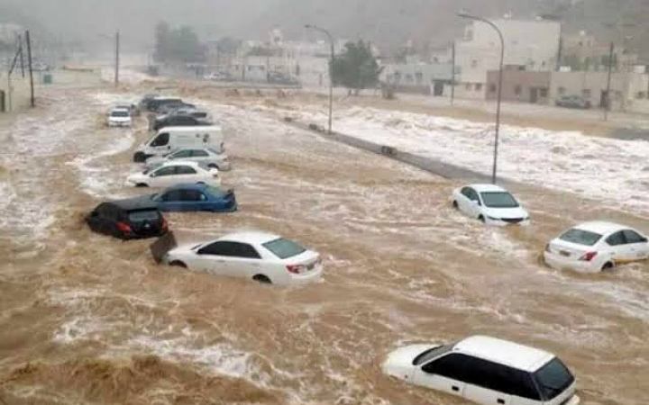 ইয়েমেনে আকস্মিক বন্যায় মৃত বেড়ে ১৪