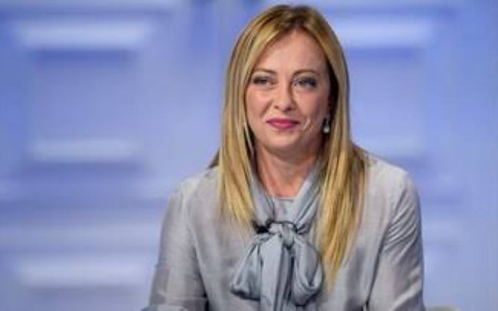 এবার পর্নসাইটে নিজের ছবি দেখে বেজায় ক্ষেপলেন ইতালির প্রধানমন্ত্রী