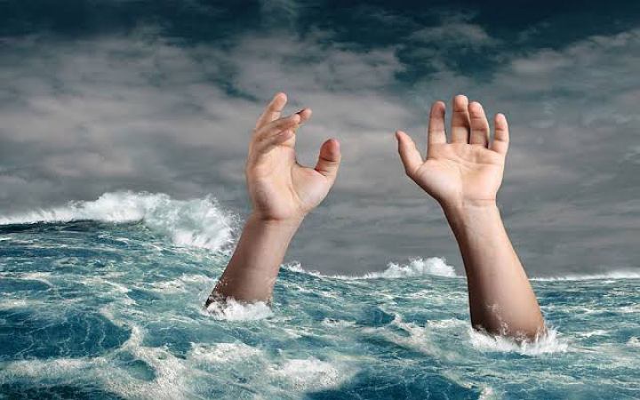 নারায়ণগঞ্জে সাঁতার শিখতে গিয়ে স্কুলছাত্রীর মৃত্যু