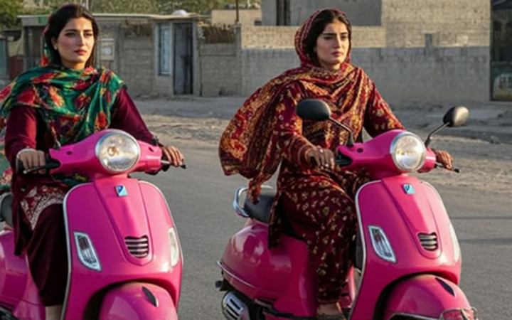 এবার বিনামূল্যে স্কুটি পাচ্ছেন পাকিস্তানের সিন্ধুর নারীরা