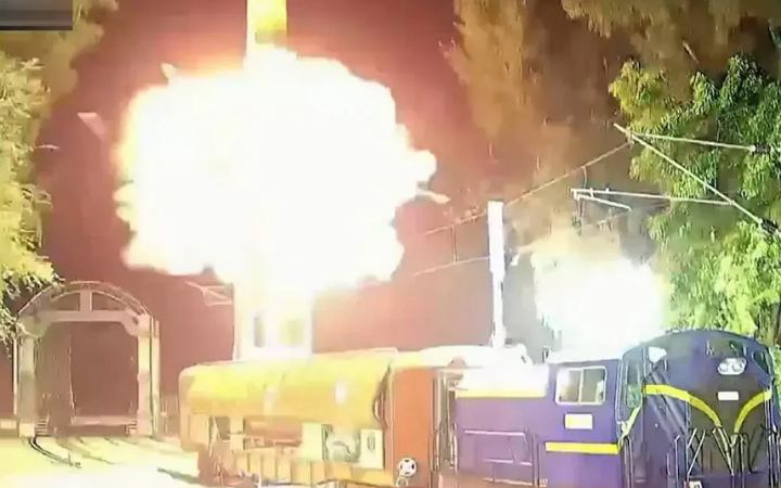 ট্রেন থেকে উৎক্ষেপণযোগ্য ক্ষেপণাস্ত্র বানাল ভারত