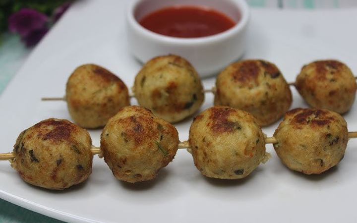 খুব সহজে বাড়িতে বানিয়ে নিন চিকেন মিটবল
