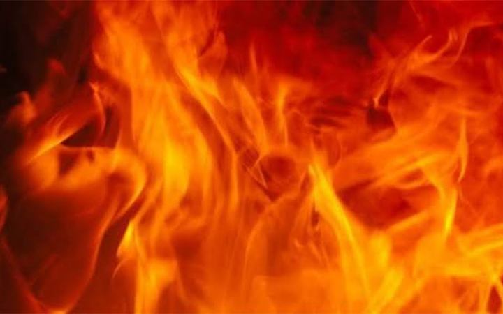 সিসা তৈরির কারখানায় আগুনে দগ্ধ ৭ শ্রমিক