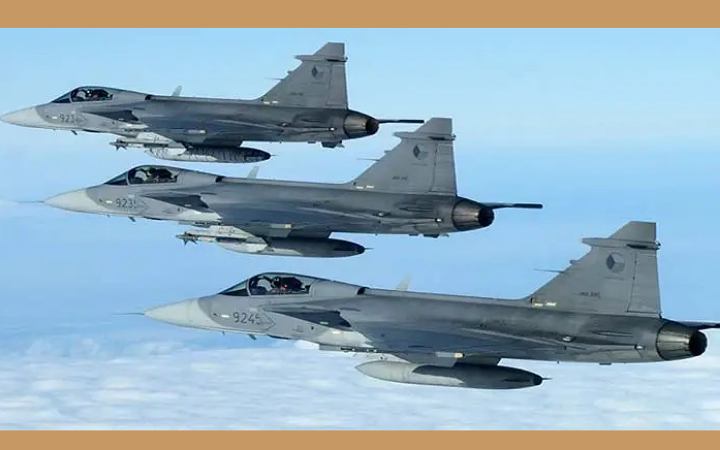 ইউক্রেনকে ১৫০ যুদ্ধবিমান দেবে সুইডেন