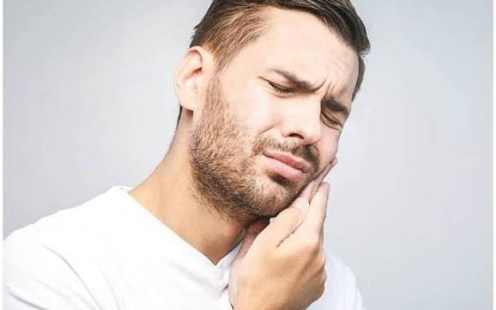 দাঁতের সঙ্গে জড়িয়ে থাকতে পারে স্ট্রোকের ঝুঁকি