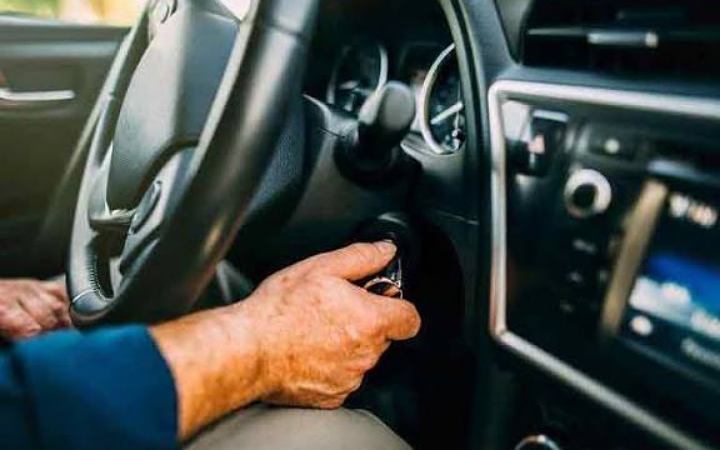 হঠাৎ যেসব কারণে গাড়ি স্টার্ট নিতে সমস্যা হয়