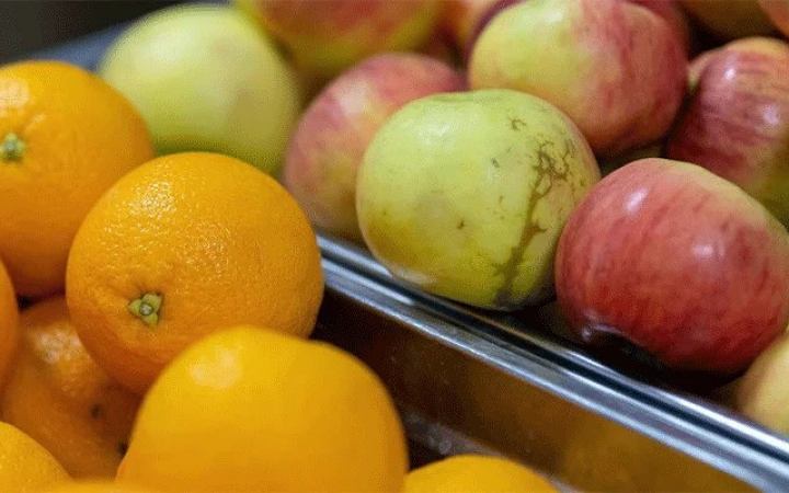 আপেল নাকি কমলা কোনটি বেশি উপকারী