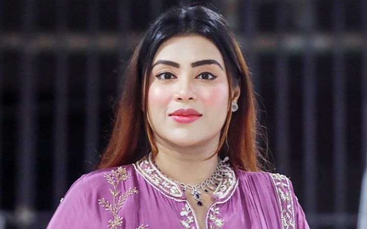 বাবাকে নিয়ে মিষ্টি জান্নাতের আবেগঘন স্ট্যাটাস