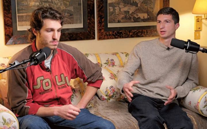 কারাগারের ডেথ সেলে ইমরান খান, নির্যাতনের অভিযোগ তার ২ ছেলের