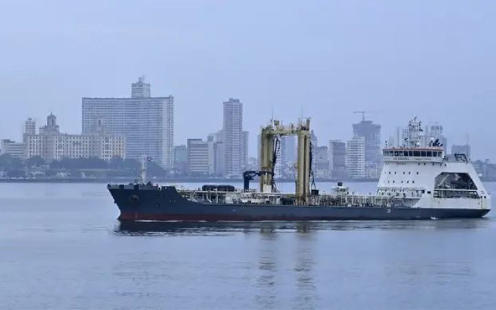 রাশিয়ার তেল স্থাপনা-টহল জাহাজে ইউক্রেনের হামলা