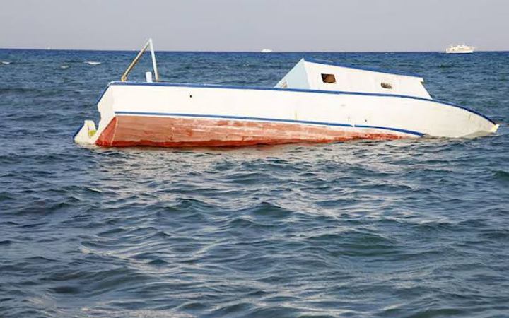 সেনেগাল উপকূলে নৌকা ডুবে ১২ মৃত্যু