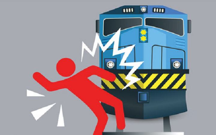 ট্রেনে কাটা পড়ে তরুণীর মৃত্যু