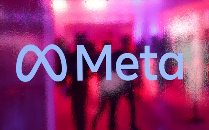 কিশোরদের জন্য এআই চরিত্রের ব্যবহার বন্ধ করছে মেটা