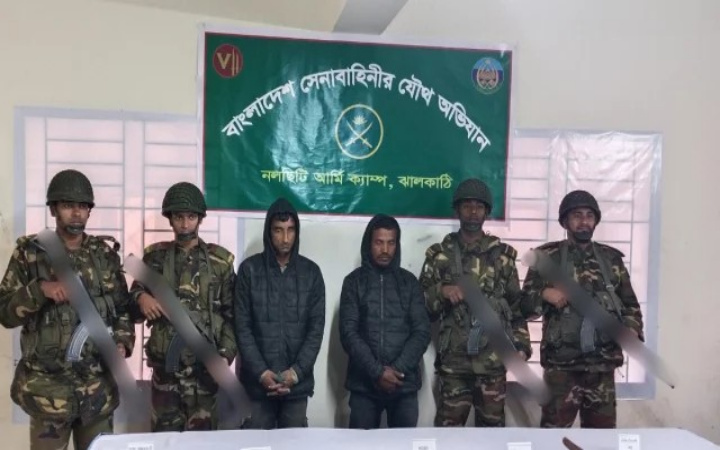 মাদকসহ স্বেচ্ছাসেবক দলের দুই নেতা গ্রেপ্তার