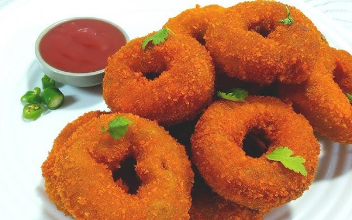 জেনে নিন আলুর ডোনাট তৈরির সহজ রেসিপি