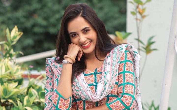 হাসপাতাল থেকে বাসায় ফিরলেন তানিয়া বৃষ্টি