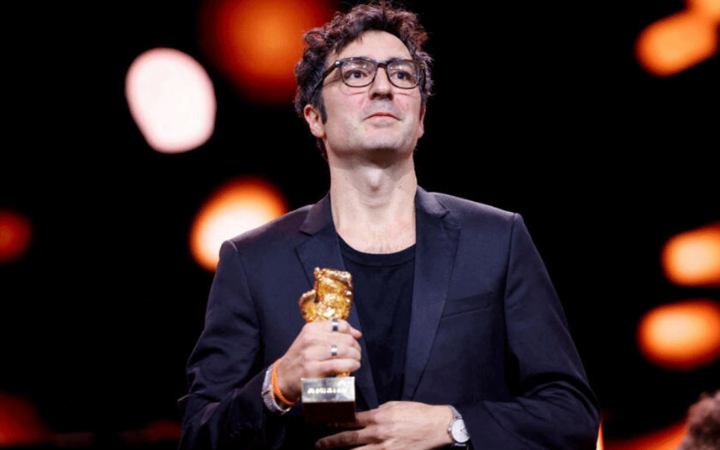 গোল্ডেন বেয়ার জিতেছে তুর্কি ভাষার চলচ্চিত্র ‘ইয়েলো লেটারস’