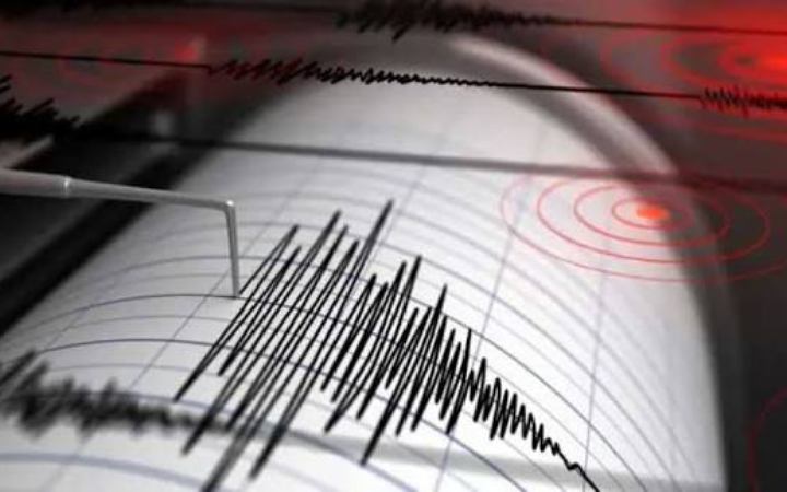 ৪ দশমিক ৯ মাত্রার ভূমিকম্পে কাঁপলো কলকাতা