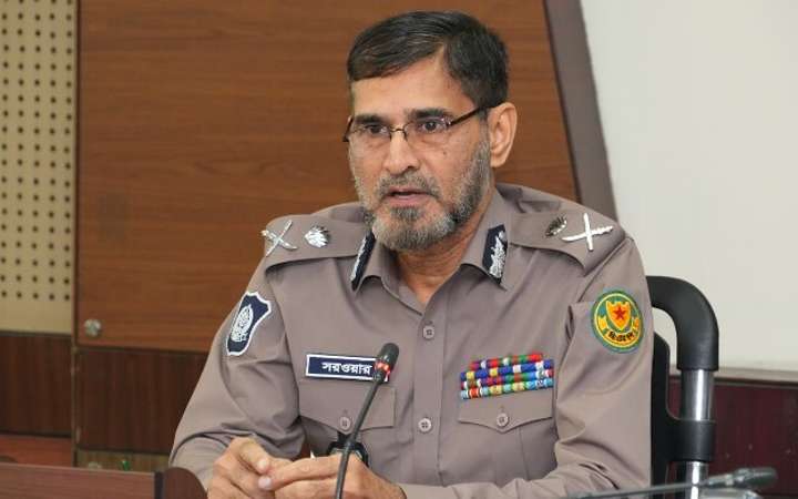 "মূল সড়কে যেন ব্যাটারিচালিত রিকশা প্রবেশ করতে না পারে"