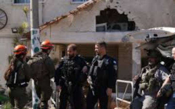 ইসরায়েলি সেনা ঘাঁটিতে হামলার দাবি হিজবুল্লাহর