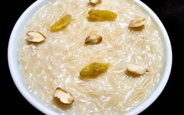 জেনে নিন ঈদে দুধ সেমাই রান্নার রেসিপি