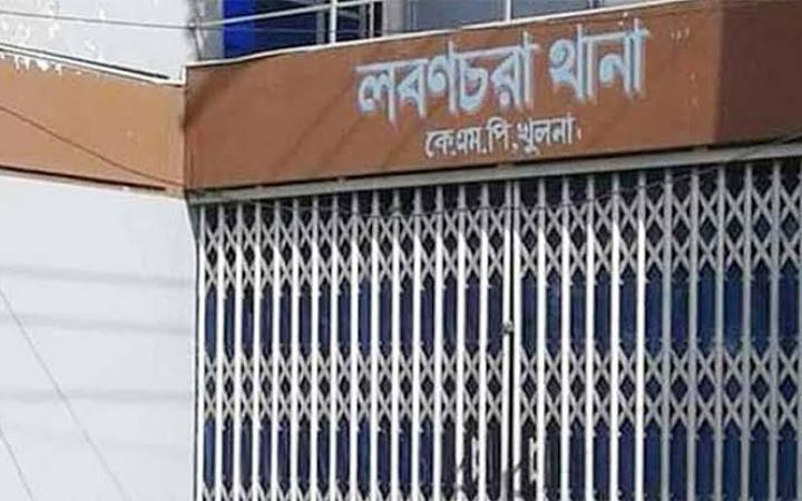 খুলনার কৃষ্ণনগর ঘরে ঢুকে একই পরিবারের ৪ জনকে গুলি