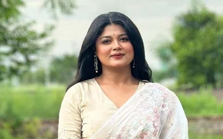 সংসার ভাঙল ছোটপর্দার জনপ্রিয় অভিনেত্রী মৌসুমী হামিদের