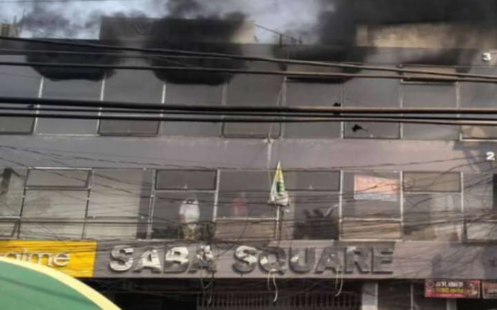 ​মধুপুরে কাপড়ের মার্কেটে অগ্নিকাণ্ড