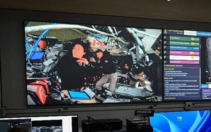 চাঁদ থেকে পৃথিবীর দিকে ফিরে আসছে আর্টেমিস-২