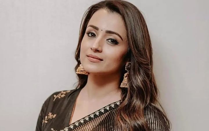 অভিনেত্রী তৃষা কৃষ্ণানের বাড়িতে বোমা মারার হুমকি!