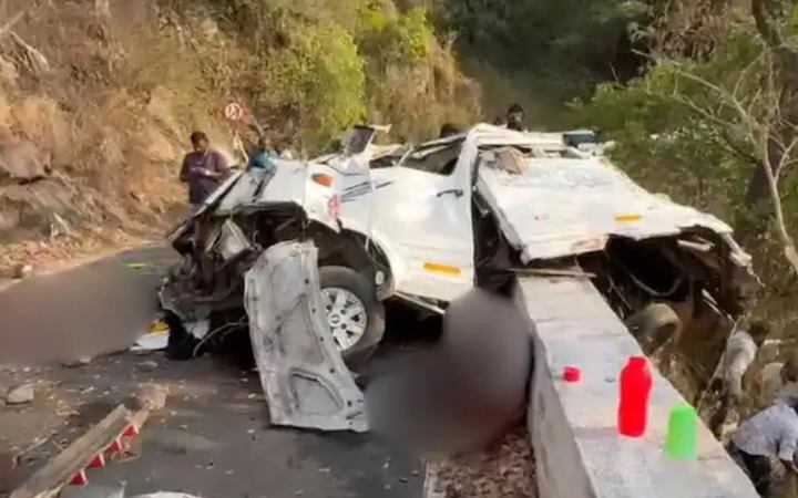 ঘুরতে গিয়ে ফেরা হলো না ৯ পর্যটকের, তামিলনাড়ুর ঘটনায় শোকাতুর মোদি