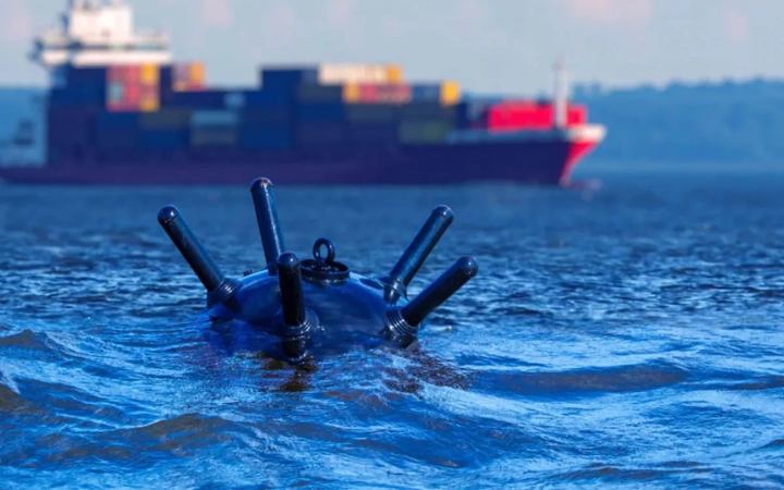 হরমুজ প্রণালিতে মাইন শনাক্তে ‘সি রোবট’ ব্যবহার করছে যুক্তরাষ্ট্র