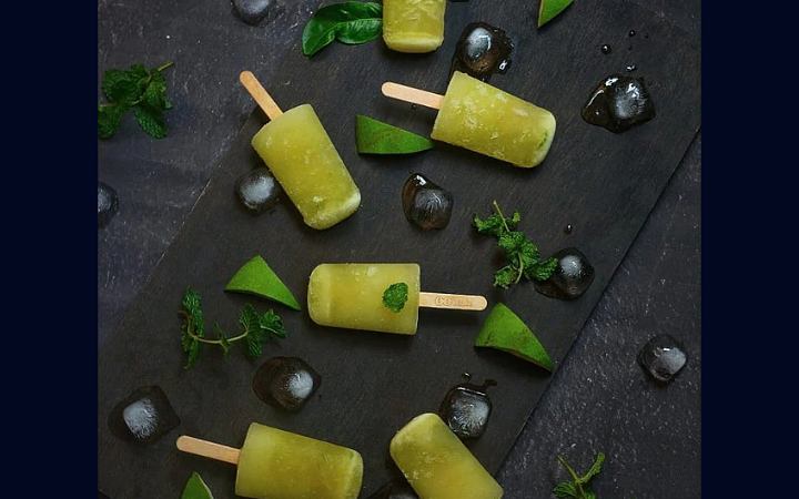 ঘরেই তৈরি করুন কাঁচা আমের ললি