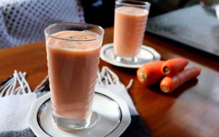 খুব সহজে বাড়িতেই বানান গাজরের মিল্কশেক