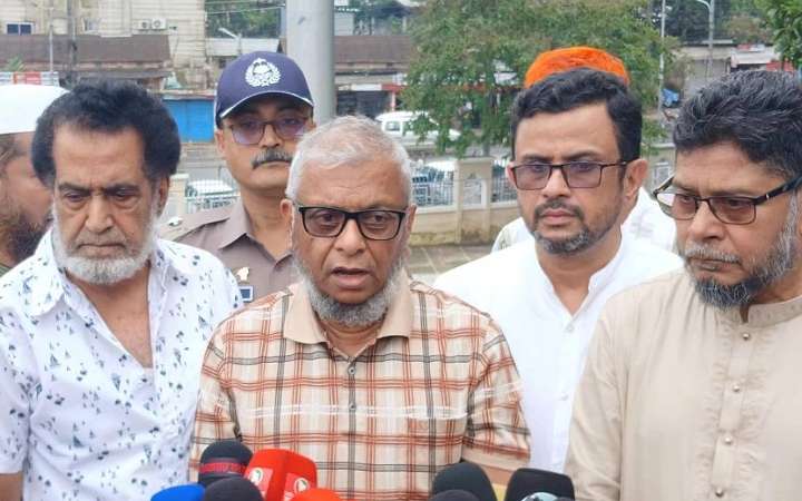 শ্রমিকরা হাসিমুখে বাড়ি ফিরছেন, পাওনা পরিশোধ ৯৯ শতাংশ : শ্রমমন্ত্রী