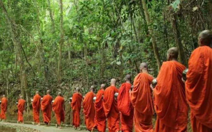 শিশু যৌন নির্যাতনের অভিযোগে শ্রীলঙ্কার শীর্ষ বৌদ্ধ ভিক্ষু বরখাস্ত