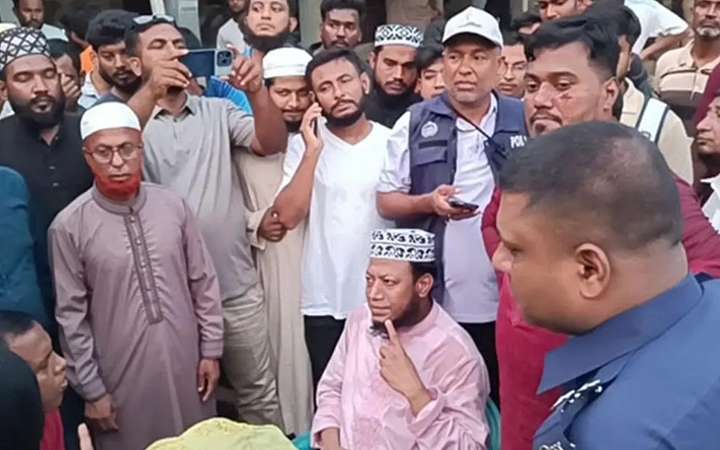 শ্বশুরবাড়ি যাওয়ার পথে হামলার শিকার আমির হামজার পরিবার