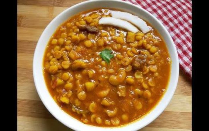 রেসিপি : নারকেল দিয়ে ছোলার ডাল