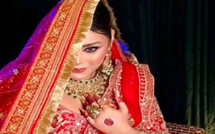 অবশেষে বিয়ের কথা প্রকাশ করলেন মিষ্টি জান্নাত