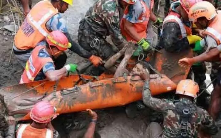 নেপালে বন্যার ৯ দিন পর সুড়ঙ্গ থেকে দুজন জীবিত উদ্ধার