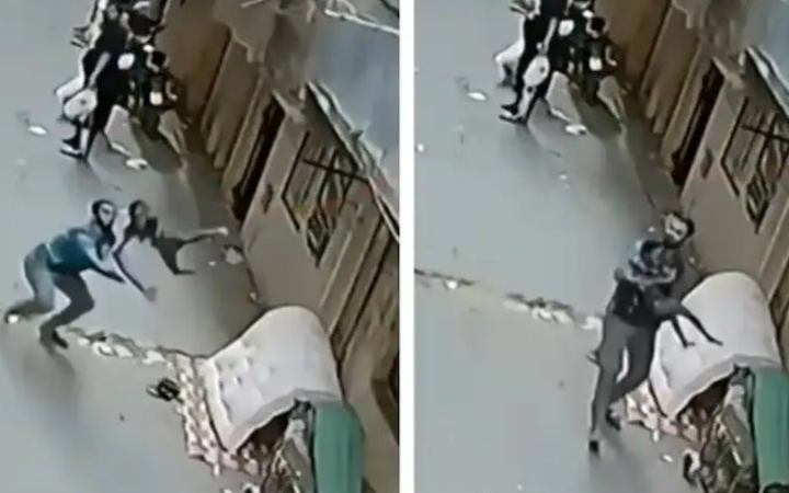 মিশরে বারান্দা থেকে পড়ে যাওয়া শিশুকে ধরে বাঁচালেন যুবক