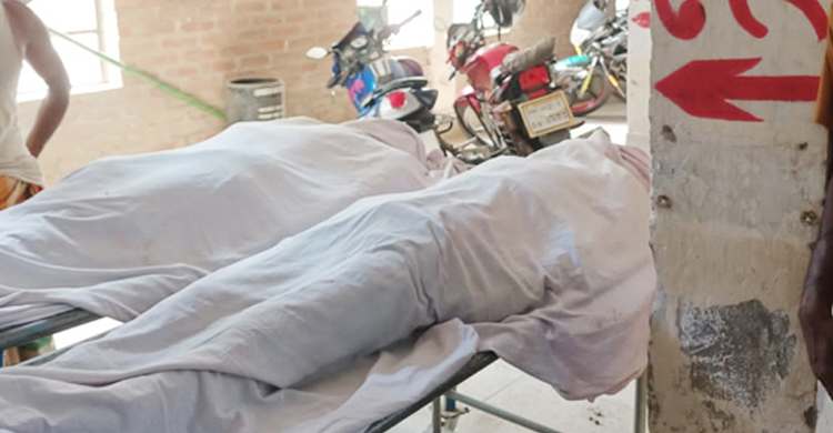 গাইবান্ধায় ট্রাকের সঙ্গে বাসের ধাক্কা, নিহত ২