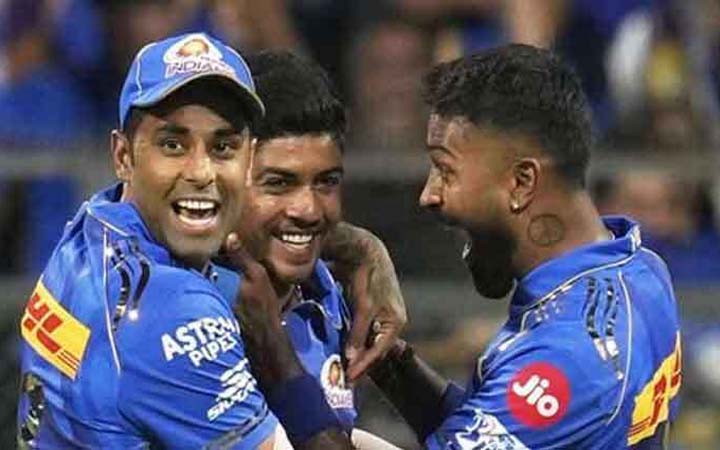 কলকাতাকে উড়িয়ে মৌসুমের প্রথম জয় মুম্বাইয়ের