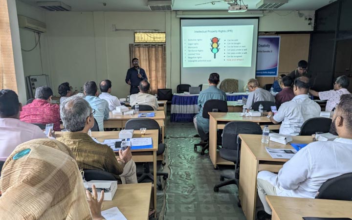 ইবিতে আইকিউএসি’র আয়োজনে পাঁচটি কর্মশালা অনুষ্ঠিত