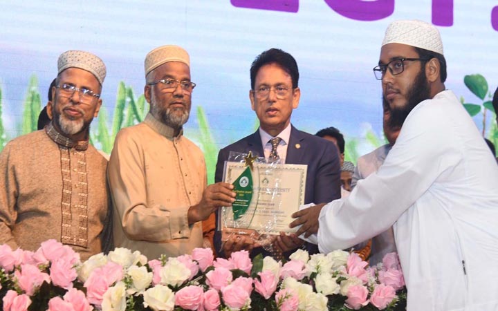 ‘ইসলামী বিশ্ববিদ্যালয়কে সেন্টার অব এক্সিলেন্স’ হিসেবে গড়ে তোলা হবে: শিক্ষামন্ত্রী