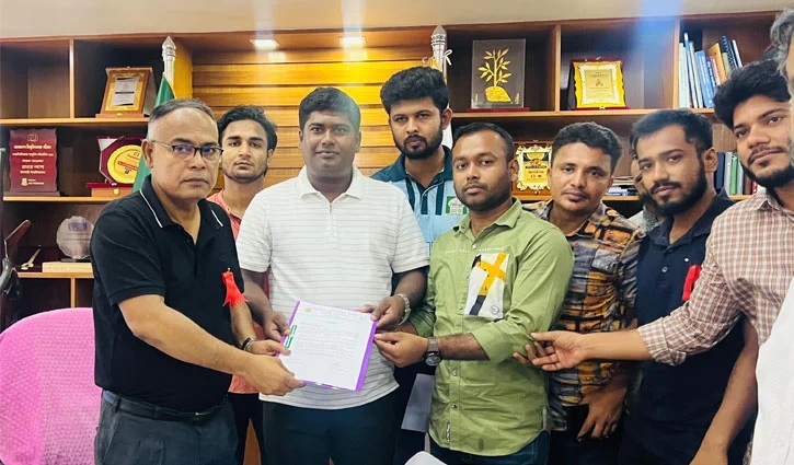 জুলাই গণঅভ্যুত্থান উপলক্ষে ইবি ছাত্রদলের ৯ দফা স্মারকলিপি