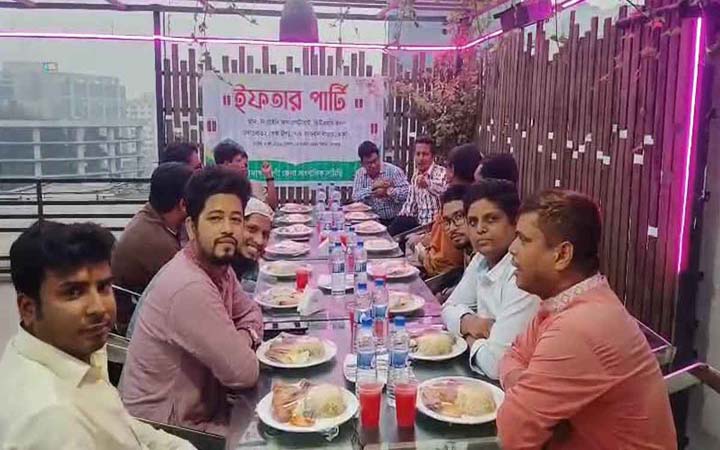 ঢাকাস্থ নওগাঁ জেলা সাংবাদিক সমিতির ইফতার মাহফিল অনুষ্ঠিত